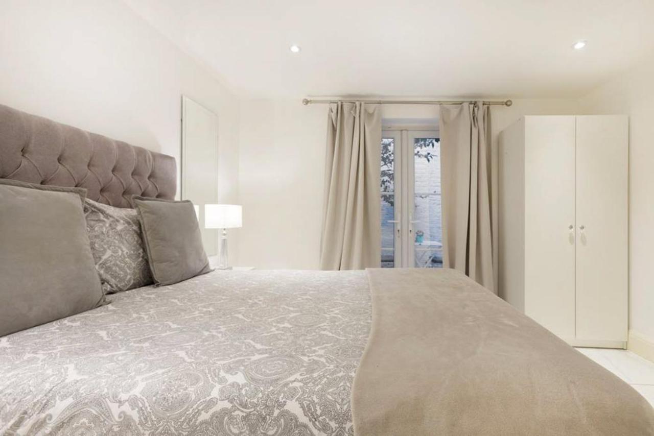 Appartamento Harrods Flats Londra Esterno foto